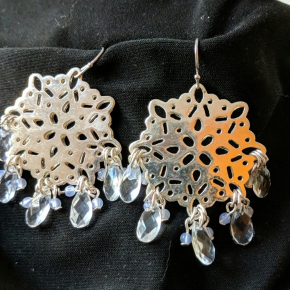 Holiday! Silver Snowflake Earrings - Picture 1 of 4
